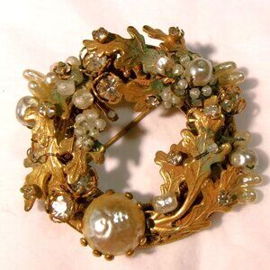 Vintage (1950's) Original by Robert Brooch**So Beautiful**